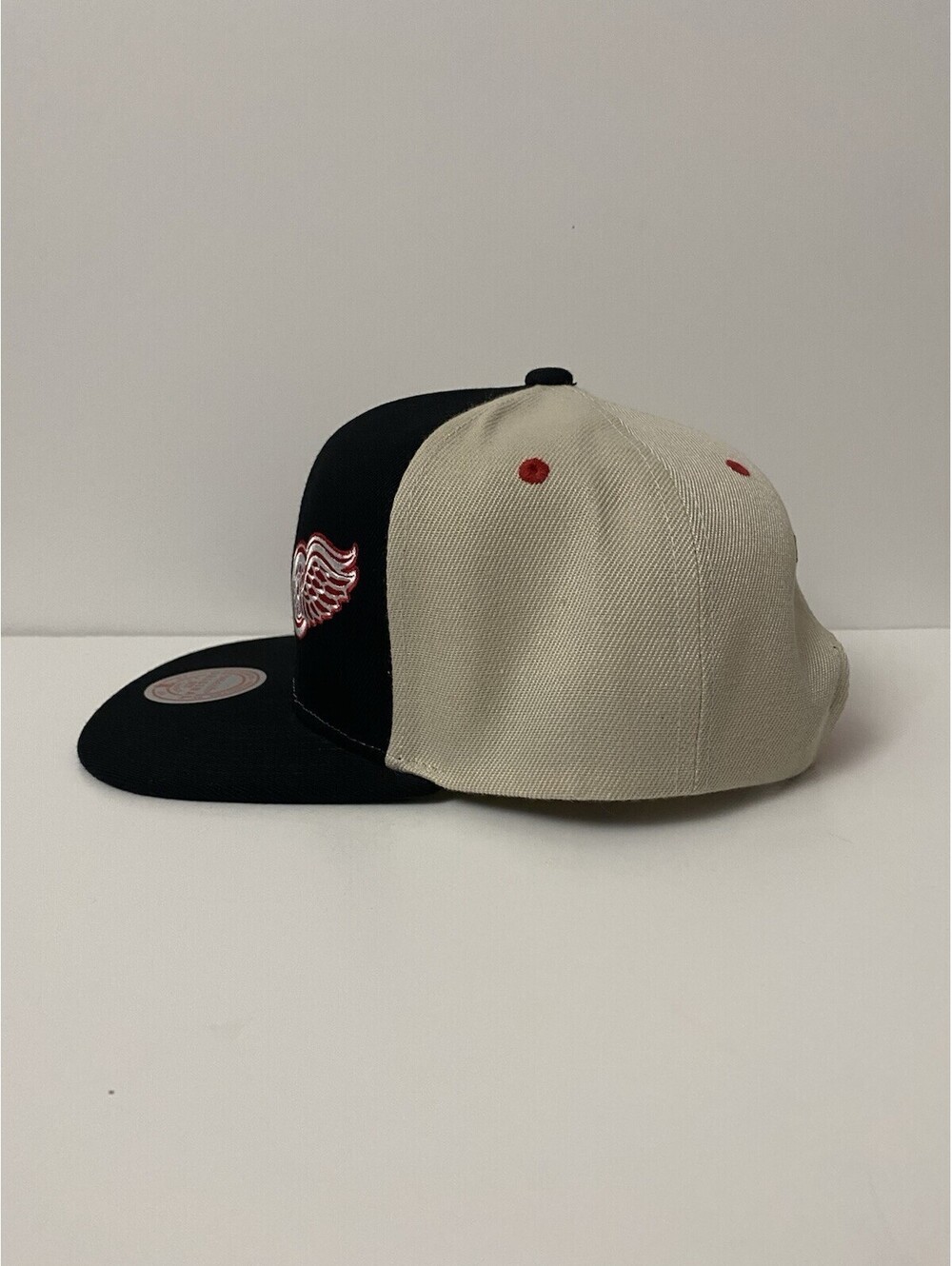 Mitchell & Ness NHL Detroit Red Wings Logo Bold Letters SnapBack Hat New - Picture 2 of 8